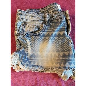 Ripped lace shorts